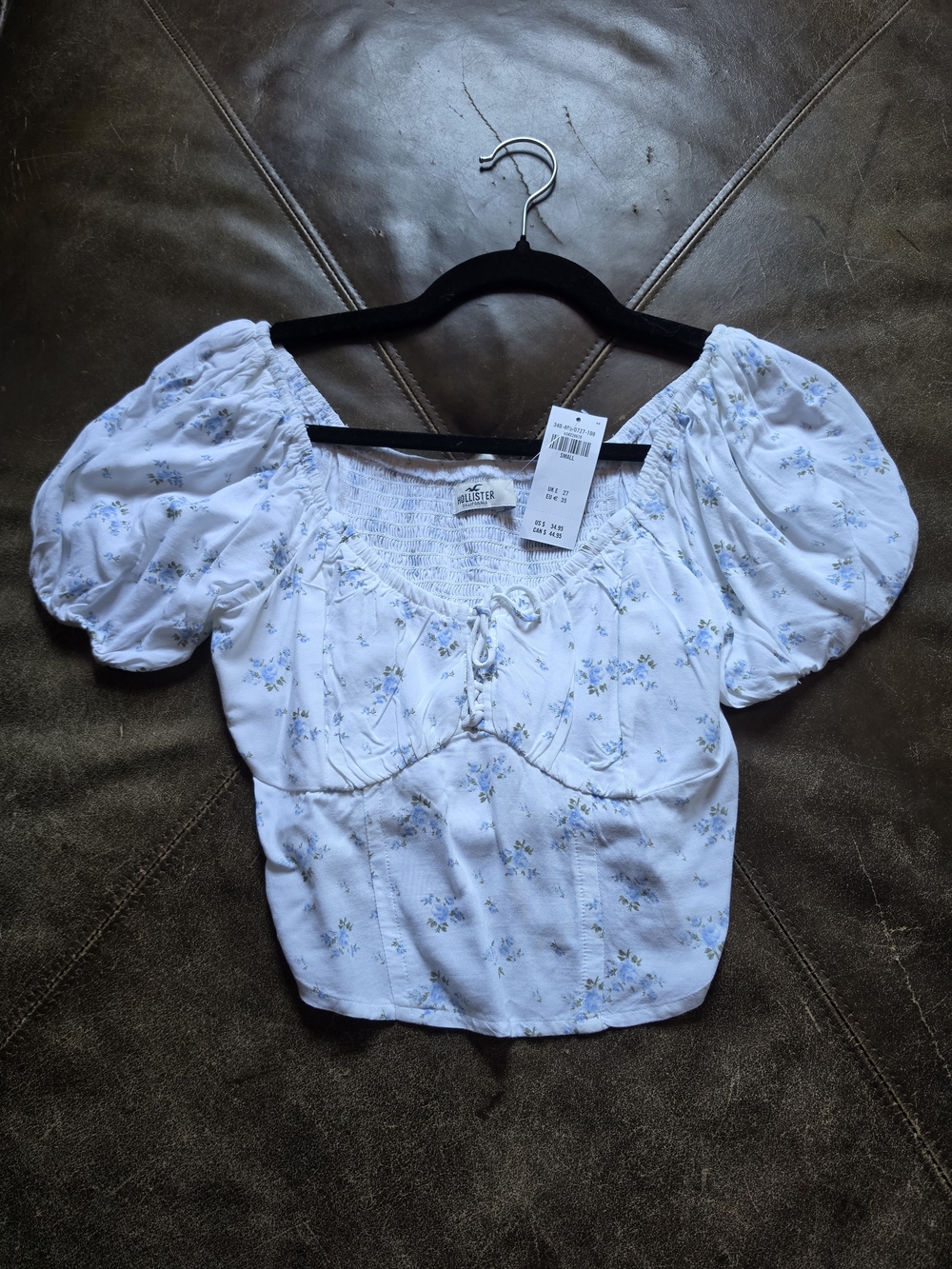 Hollister White Blue Floral Puff-Sleeve Crop Top
